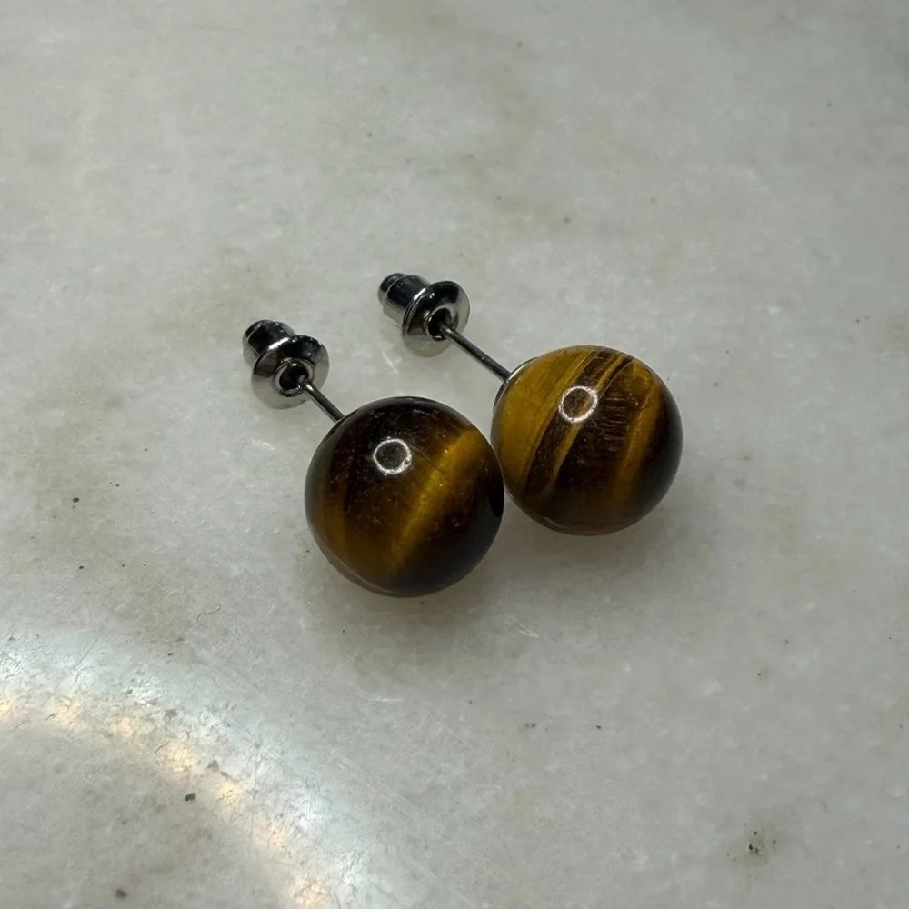 Round Brown-Black Tiger Stone Stud Earrings
